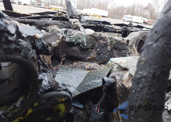 1FMFU18L63LC31129: 41683523