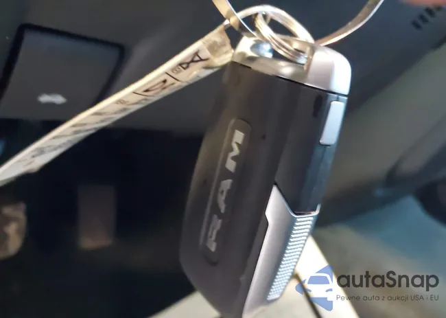 1C6RRFGG6RN185875: 41683183