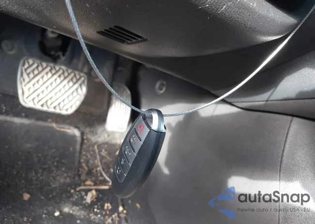 JN8AF5MR6FT508655: 41685836