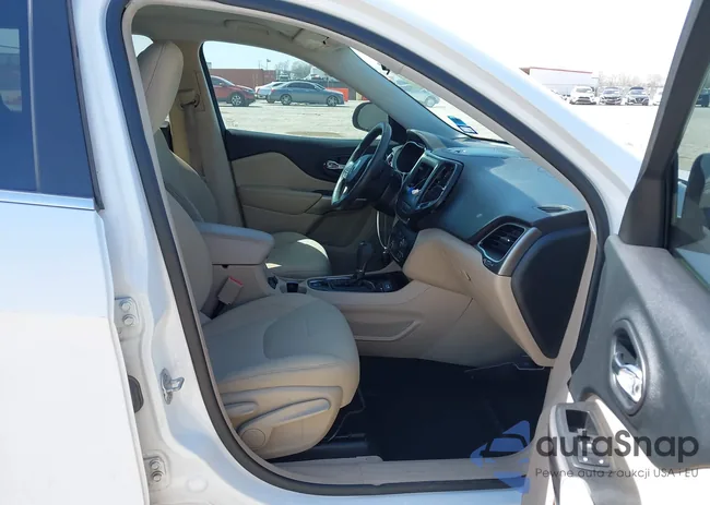 1C4PJLCB3KD206256: 41687590