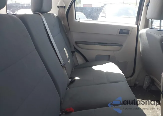 1FMCU0C76CKA84582: 41687996