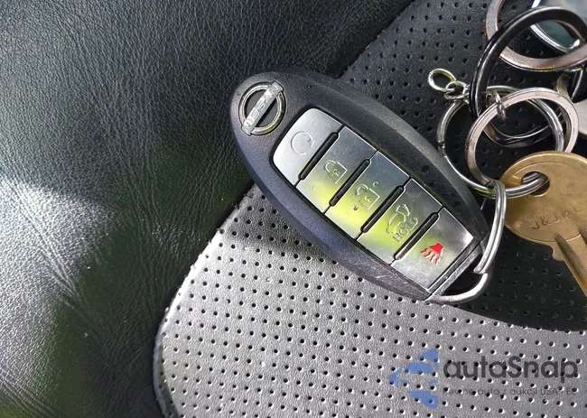 JN8AY2BB8M9792203: 41689475