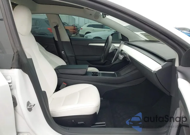 5YJ3E1EA9NF337989: 41690465