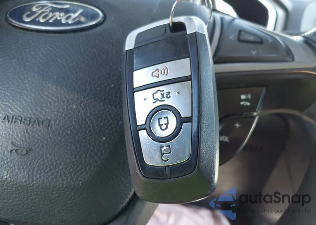 3FA6P0LU3KR180295: 41691813