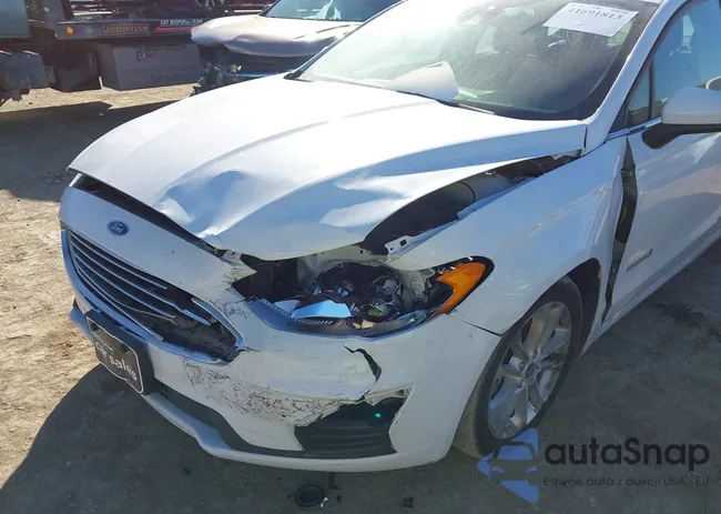 3FA6P0LU3KR180295: 41691813