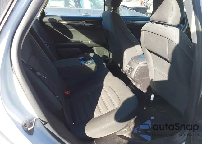 3FA6P0LU3KR180295: 41691813