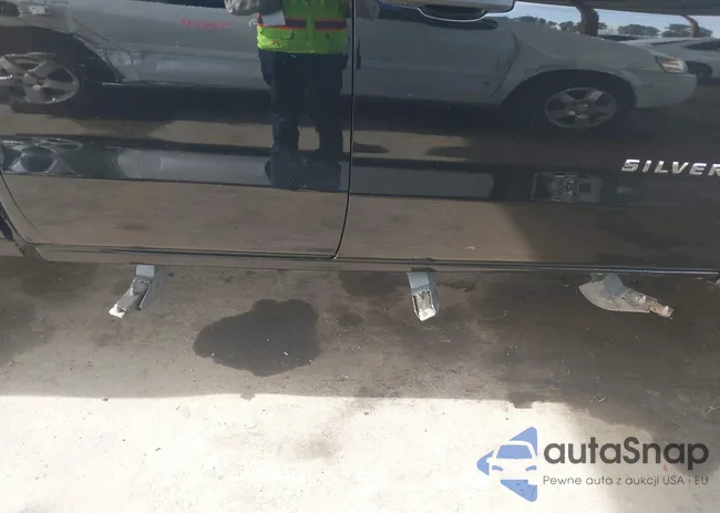 1GCVKREC5EZ325771: 41691858