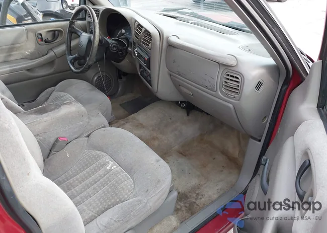 1GCCS19W928137964: 41692833