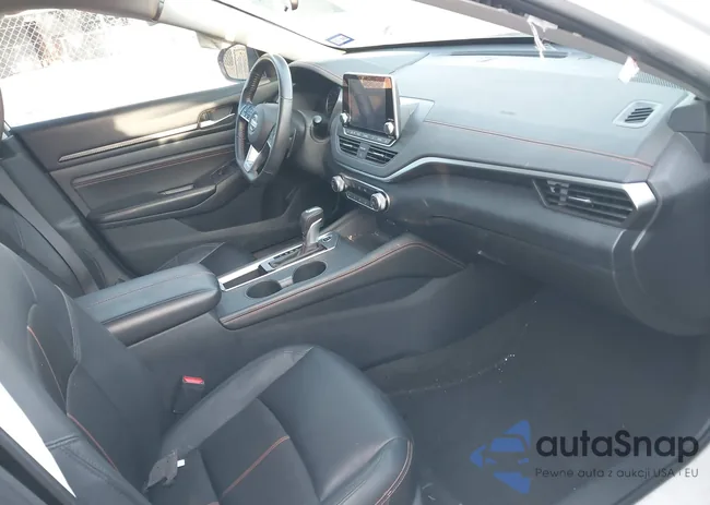 1N4BL4CV3NN362578: 41692324