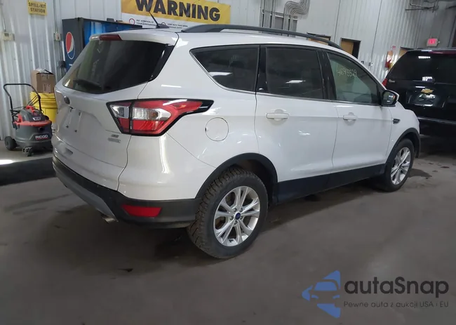 1FMCU0GD2JUD61133: 41693529