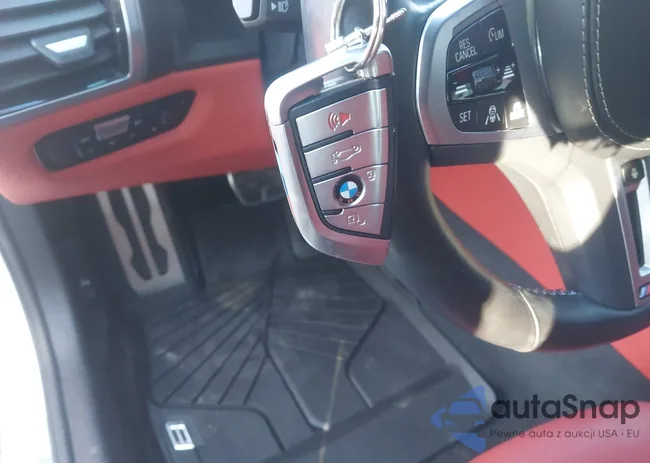 WBAGV8C0XPCL58173: 41693747