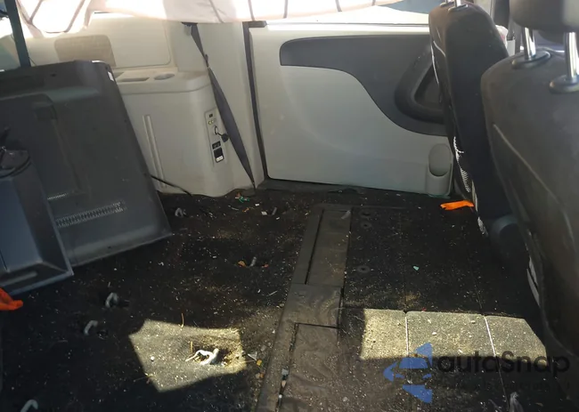 2C4RDGCG4DR739333: 41694495