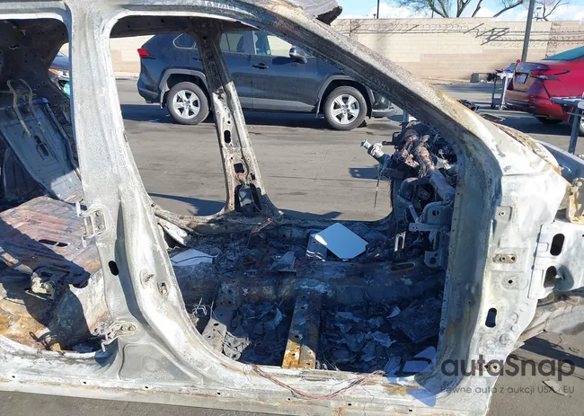 3N1CP5CU3KL509030: 41694736