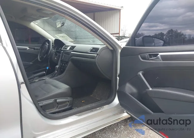 1VWDT7A31HC023059: 41694790