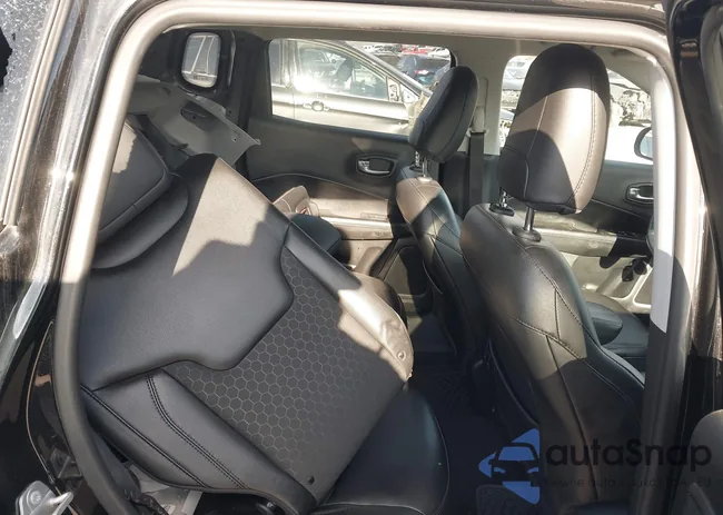 3C4NJDBB8KT623171: 41694849