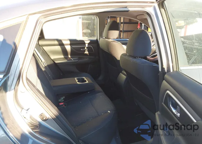 1N4AL3APXJC125229: 41695821