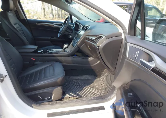 1FA6P0HD9G5130035: 41696006