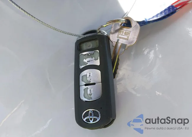 3MYDLBYV3JY326808: 41695137