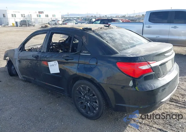 1C3CCBAB4CN228773: 41696717