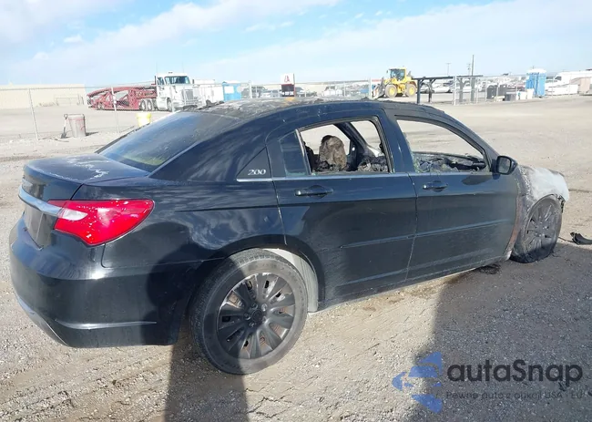 1C3CCBAB4CN228773: 41696717