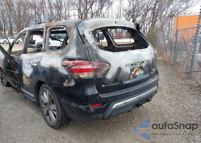 5N1CR2MM4EC638247: 41696901