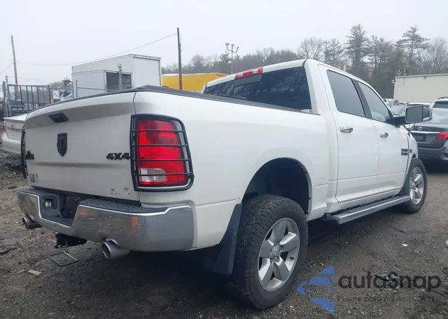 1C6RR7LT3FS673073: 41696978