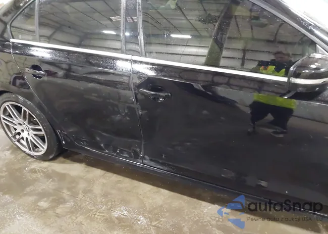 3VWDB7AJ5HM394693: 41697002