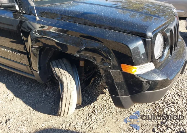 1C4NJRFB7HD121922: 41696189