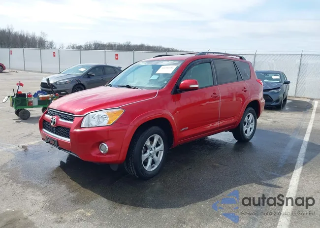 2T3DF4DV9CW211923: 41696341