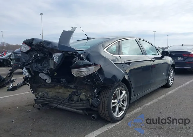 3FA6P0SU6FR287140: 41698430