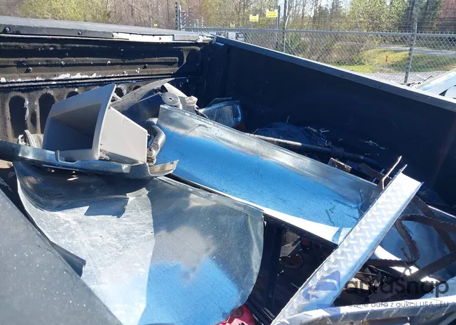 3C6UD5CL1CG126366: 41699965