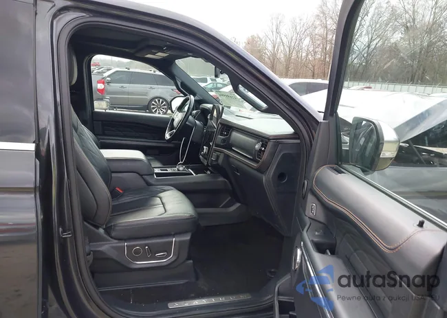 1FMJK1L89PEA17331: 41699994