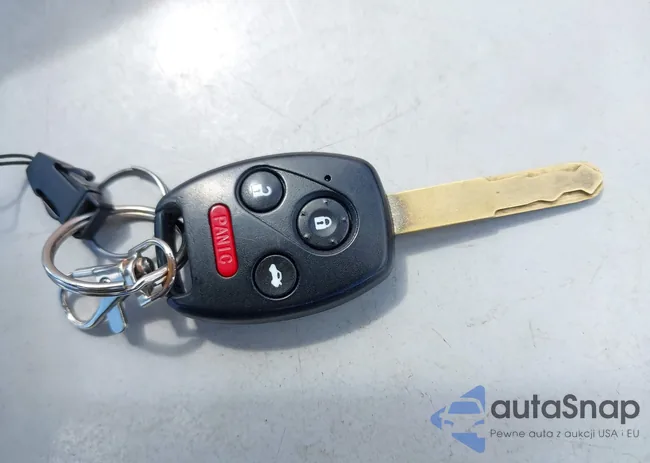 1HGCM66503A052221: 41699132