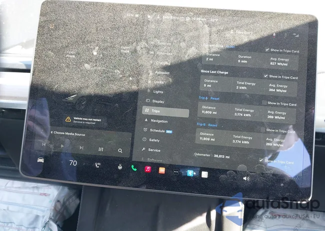 5YJ3E1EA1MF059829: 41700782