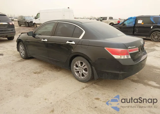 1HGCP2F62CA069353: 41701955