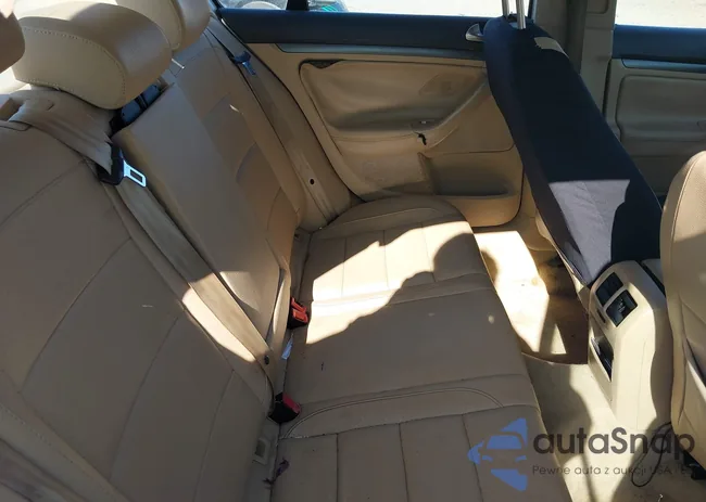 3VWSF71K67M033668: 41701393