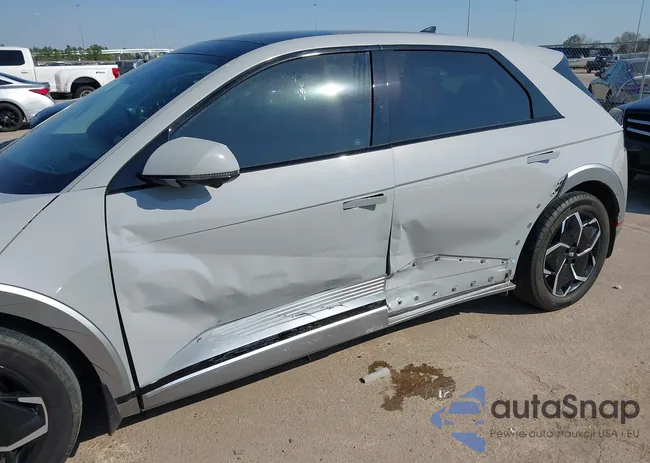 KM8KR4AE8PU224406: 41702494