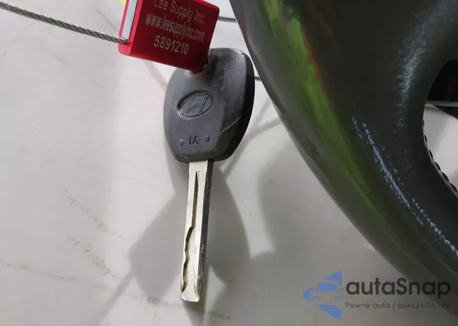 KMHFC46F27A195930: 41702777