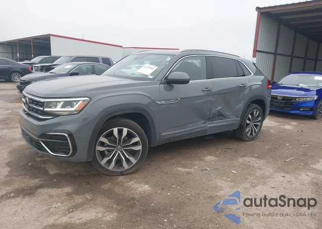 1V2FE2CA1MC213764: 41702906