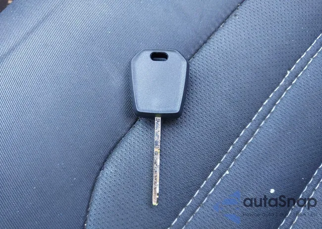 3FA6P0H75DR262034: 41703788