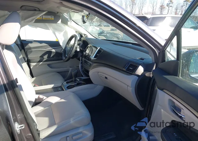 5FNYF6H59HB101815: 41704661