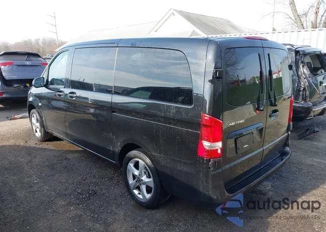 WD4PG2EE6J3498379: 41704678