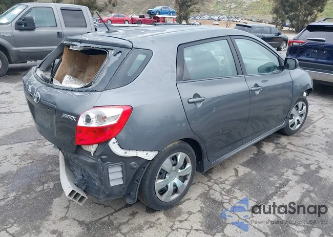 2T1KU4EE2BC566145: 41704313