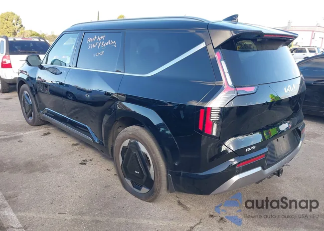 KNDADFS53R6027238: 41705222