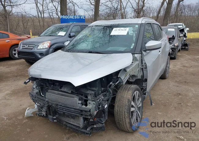 3N1CP5CV9LL520379: 41707618