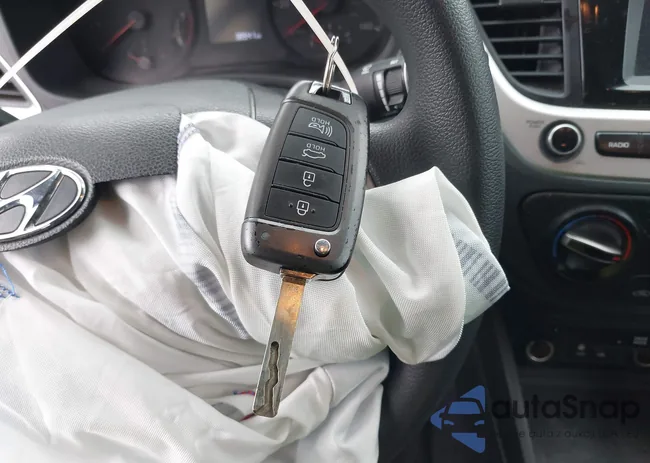 3KPC24A67NE163826: 41707338