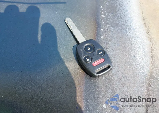 1HGCR2E55FA009073: 41707407