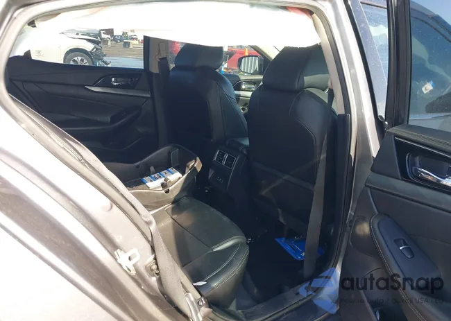 1N4AA6DV8LC363990: 41708741