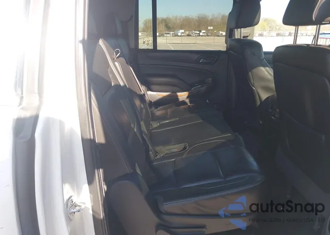 1GNSCJKC3FR525076: 41708913