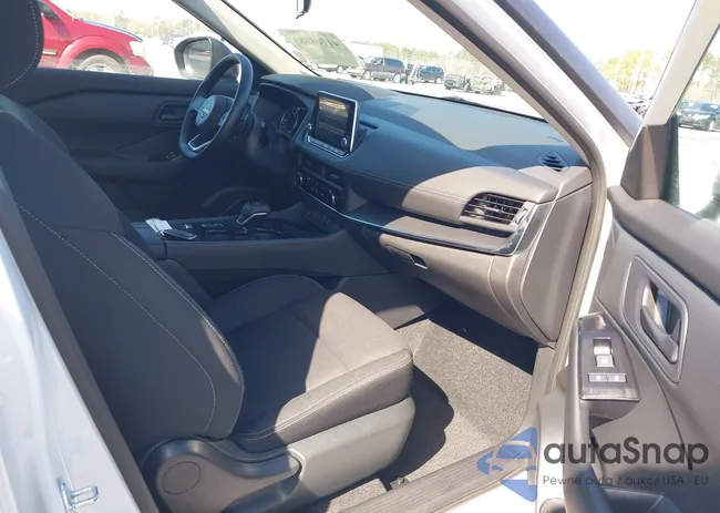 5N1BT3AA9RC746379: 41708183